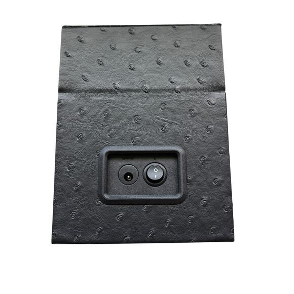 Automatic Watch Winder Black Croc Leather with Cream Interior - Picture 5 of 7